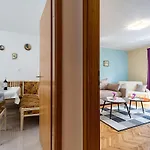 Eva Apartamento Funtana