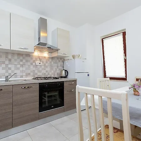 Eva Apartment *