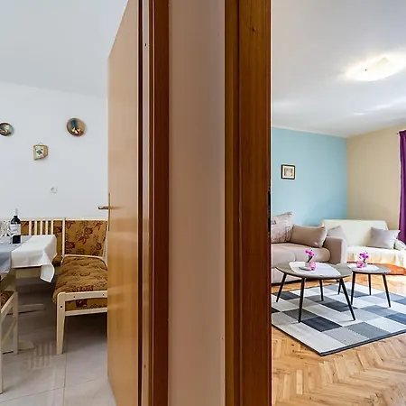 Eva Apartment Funtana
