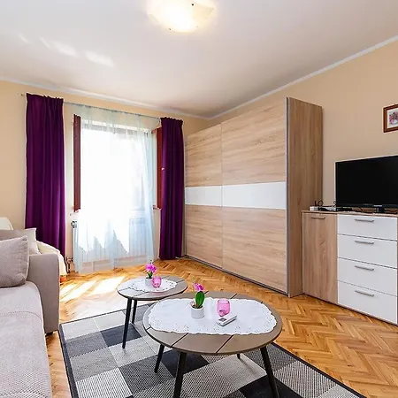 Eva Apartment