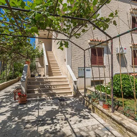 Eva Apartment *